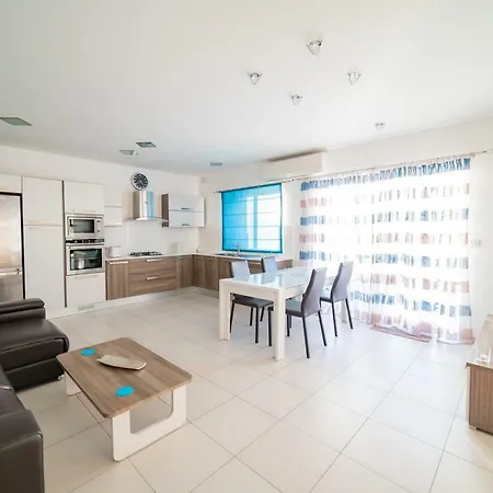A Spacious * San Pawl il-Baħar